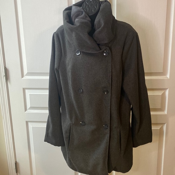 Metaphor Jackets & Blazers - WOMEN’S PRE-OWNED GRAY DOUBLE-BREAST COAT